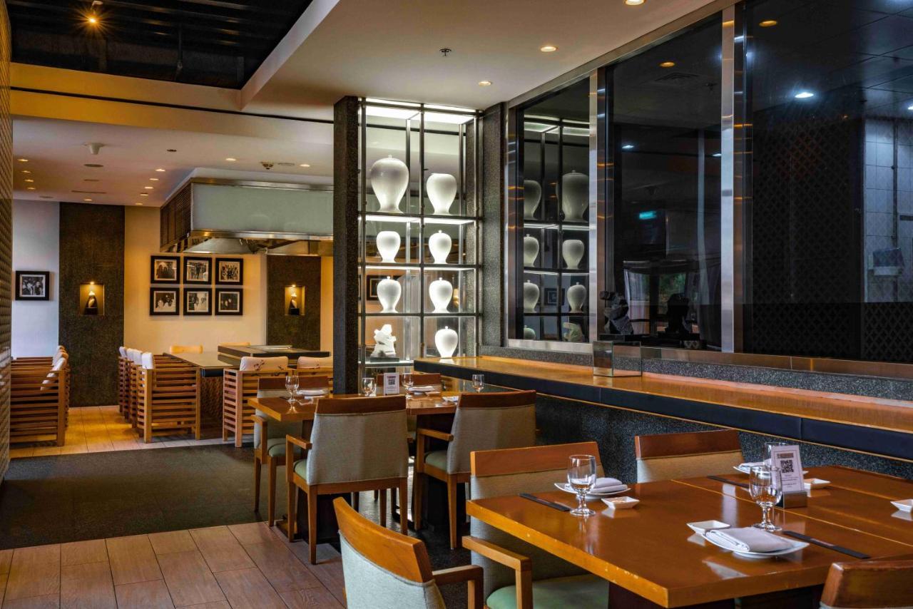 Amwaj Rotana, Jumeirah Beach - Dubai Esterno foto The interior of the restaurant